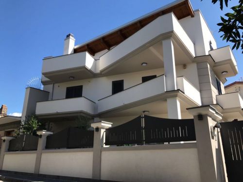 Archisio - Lavoro di Edil Balzano Sas - La nostra azienda nasce nel 1980 e tramandata da generazioni offriamo servizi di muratura carpenteria ristrutturazioni lavori stradali tinteggiatura e tuuto ci che riguarda ledilizia