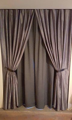 Archisio - Lavoro di Anna Gelo Atelier Della Tenda - Anna gelo atelier della tenda offre una vasta gamma di tessuti darredo completi di accessori dalto pregio preventivi gratuiti in loco e scelta dei prodotti affiancati a esperti del settore tende e