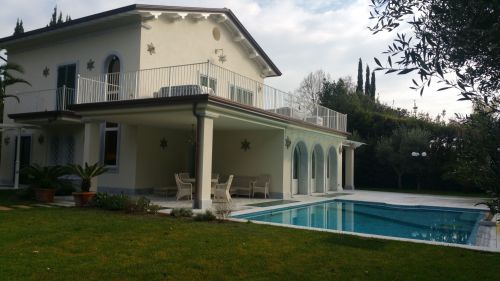 Archisio - Lavoro di Fc Costruzioni - Ci occupiamo di costruzioni di qualsiasi tipo e ristrutturazione