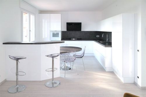 Archisio - Progetto di Sara Basana - Abbiamo iniziato nel 1986 progettando e realizzando soluzioni complete darredo per asili nido scuole dellinfanzia ludoteche biblioteche e parchi gioco Questo percorso ci ha permesso di acqui