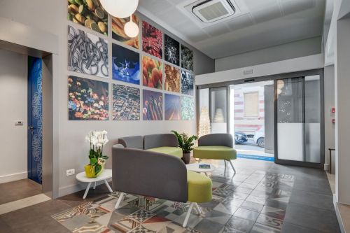 Archisio - Showroom di Pavanetto - Nel settore delle porte il legno conosce una evoluzione costante nella tecnica come nel design Le imprese che sanno seguire questa evoluzione non sono molte e ancora meno sono quelle come la pavan