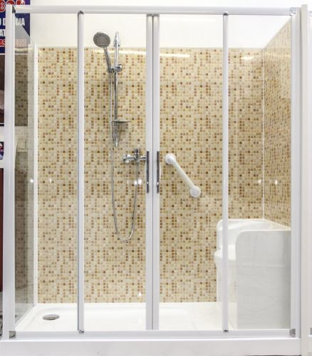 Archisio - Lavoro di Savobad - Sovabad offre servizi di sostituzione vasche da bagno piatti doccia vasche con sportello e trasformazione da vasca a doccia Sovabad sostituisce completamente in mezza giornata la vecchia vasca d