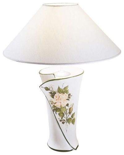 Archisio - Showroom di Calabrese Illuminazione - Calabrese illuminazione una realt di riferimento nella vendita di lampadari ed articoli per lilluminazione Presso il nostro showroom possibile trovare lampadari di ogni tipo da quelli cla