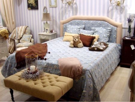 Archisio - Showroom di Best Biggie - Rivendita di tessuti tende mobili regali camerette carta da parati e complementi darredo