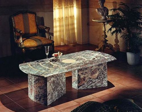 Archisio - Lavoro di Idealmarmo - Offriamo soluzioni di arredamento per bagni cucine scalecaminetti e arte funeraria Realizziamo inoltre le seguenti lavorazionibassorilievo incisione scorniciatura cornici varie tornitura i