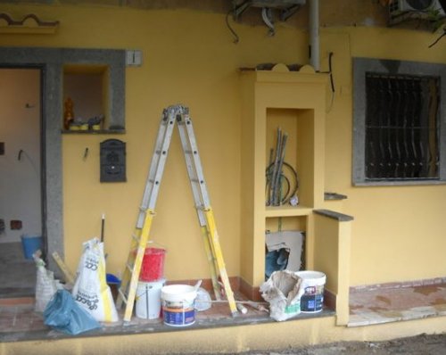 Archisio - Lavoro di Riana Re srl - La societ si occupa di ristrutturazioni interni ed esterni nuove costruzioni manutenzione di stabili e condomini da oltre 20 anni La costruzione di edifici e riqualificazione di edifici storici