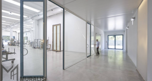 Archisio - Showroom di Muralisi - Muralisi una fabbrica certificata altamente specializzata nella produzione di robusti infissi in ben 5 materiali oltre che nella creazione di artistici manufatti in ferro battuto resistenti strut