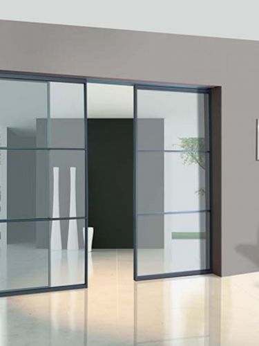 Archisio - Showroom di Isomax Porte srl - La isomax porte srl una industria italiana di propriet familiare che disegna produce e commercializza porte per interni rigorosamente made in italy con la capacit di offrire anche la flessib