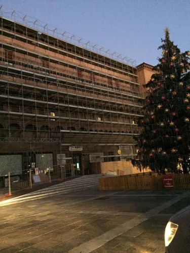 Archisio - Lavoro di Gramigna srl - Vendita macchinari e materiali speciali per edilizia Progettazione noleggio e montaggio di ponteggi prefabbricati Noleggio montacarichi e ascensori da cantiere Dal 1948