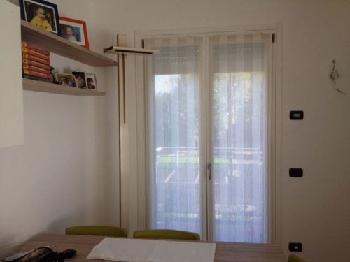 Archisio - Lavoro di Tende Lab - Tendelab si occupa dal 2001 di arredo dinterni offrendo un servizio completo per il confezionamento di tende su misura e binari Il nostro obiettivo da sempre quello di personalizzare e render