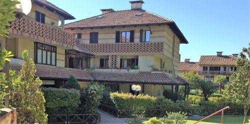 Archisio - Lavoro di Angelo Edilizia Generale - Angelo edilizia generale specializzata in interventi di restauro e risanamento conservativo di immobili civili ed industriali I servizi offerti ricoprono il settore delledilizia a 360 e possono