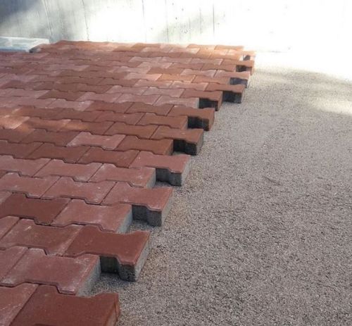 Archisio - Lavoro di Edil Coperture - Edil coperture esegue lavori di rifacimento tetti smaltimento amianto lavori con piattaforma aerea ristrutturazioni in genere Tinteggiature Rifacimento completo del bagno in soli 5 giorni lavorat