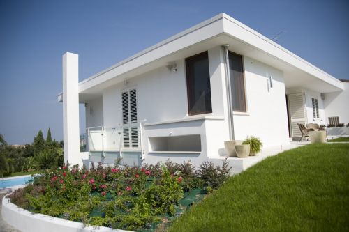 Archisio - Lavoro di Gada Group - Ristrutturazione degli interni ed esterni a modena la societ gada group supervisionato dallarchitetto gabriele traini ha sede a modena Situato in via glauco gottardi 34 la societ un labo