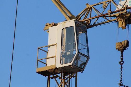 Archisio - Lavoro di Bio Edilizia - Ristrutturazione di interni rifacimento bagni rivestimenti pavimentazioni qualsiasi opera di piccola edilizia residenziale