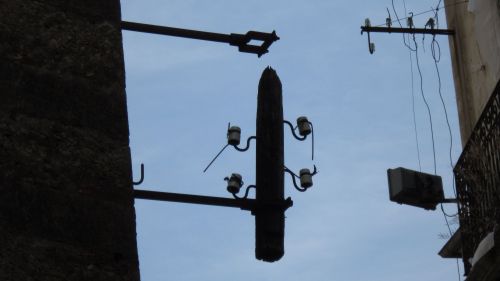 Archisio - Lavoro di Adv Impianti Elettrici - Ci occupiamo dellistallazione e della manutenzione di impianti elettrici