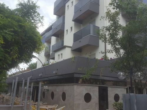 Archisio - Lavoro di N G Color - N G Color guidata da paolo crescentini unazienda riminese specializzata nelle ristrutturazioni interne ed esterne In pi esegue lavorazioni con cartongesso decorazioni termocappotto si