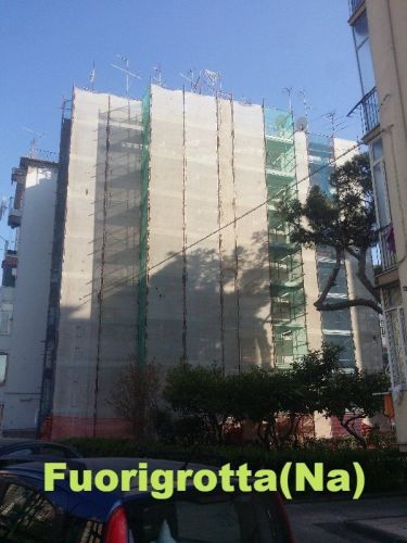 Archisio - Lavoro di Globo Ponteggi Edili - Globo ponteggi edili unazienda specializzata in attivit di montaggio smontaggio e noleggio di ponteggi per ledilizia La globo ponteggi effettua unimpeccabile servizio di noleggio per pontegg