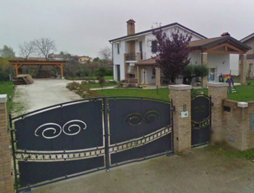 Archisio - Lavoro di Giraldo Costruzioni Snc - Giraldo costruzioni specializzata in ristrutturazioni edilizie quali ripristino di appartamenti immobili ad uso commerciale facciate quindi nella ristrutturazione di interni ed esterni curando