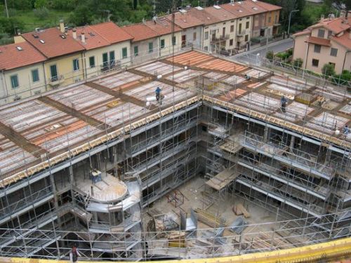 Archisio - Lavoro di Fouredil Group srl - Fouredil group s R L Nasce nel 2002 come naturale evoluzione della originaria costruzioni fouredil s N C che si era distinta nel panorama provinciale di prato per lagilit e la volont di