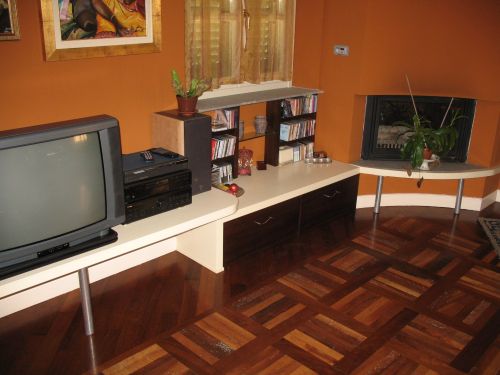 Archisio - Lavoro di Falegnameria Silvestre Di Sorrenti Roberto - La nostra falegnameria si occupa della lavorazione del legno massello in tutte le sue qualit e forme Grazie ad una esperienza ventennale nel campo della falegnameria abbiamo aperto in una nuova