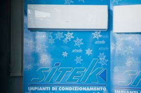 Archisio - Showroom di Sitek - Fondata e diretta da edi pase sitek da molti anni una realt di successo nel settore della vendita e della manutenzione di impianti di condizionamento daria Grazie alla professionalit del p