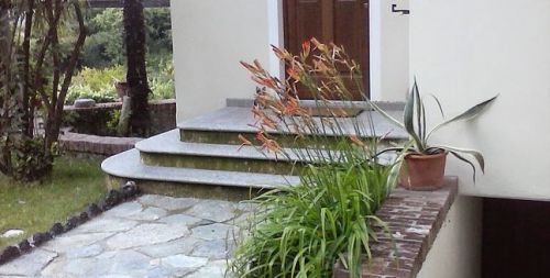 Archisio - Lavoro di Impresa Edile Bertucci - La ditta ab costruzioni di bertucci antonio una ditta individuale fondata nel 1997 a pont-saint-martin in valle daosta opera nel campo delledilizia lavorando sia per committenti pubbliche quali