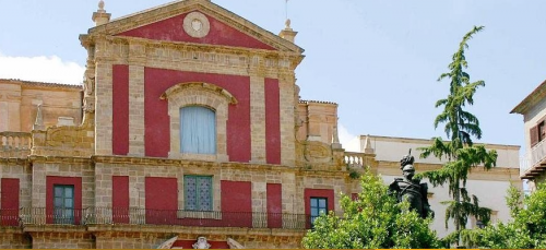 Archisio - Lavoro di Cave Di Sabucina - La pietra di sabucina nota e apprezzata in tutto il mondo per le sue peculiarit estetiche e materiali e si presta alluso in diversi ambienti architettonici e per i pi diversi fini tra cui quel