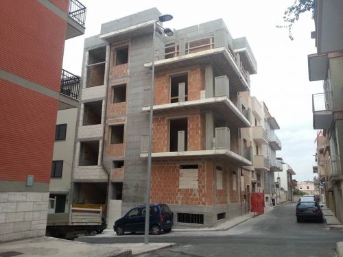 Archisio - Lavoro di Impresa Edile Gesualdo - Costruzioni ex novo ristrutturazione dinterni ed esterni rifacimento bagni rivestimenti pavimentazioni qualsiasi opera di piccola edilizia residenziale Lattenzione e la cura per le esigenze de