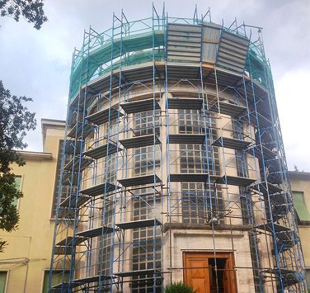 Archisio - Lavoro di Impresa Edile Brogi Emmanuele - Limpresa edile opera nel settore da oltre 50 anni Effettua ristrutturazioni di appartamenti e facciate decorazioni di interni ed esterni a firenze Limpresa edile brogi emmanuele di firenze