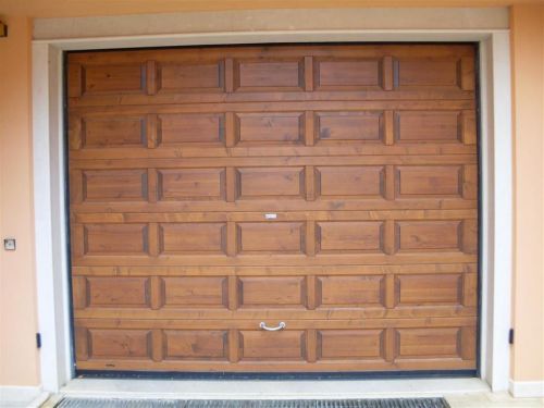 Archisio - Showroom di Serramenti Puglisi srl - Serramenti puglisi s R L unazienda a carattere familiare che basandosi da sempre su una mentalit artigianale e forte della sua esperienza si occupa della produzione e della commercializzazi