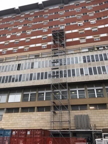 Archisio - Lavoro di Siena Ponteggi - Effettuiamo linstallazione di ponteggi per edifici