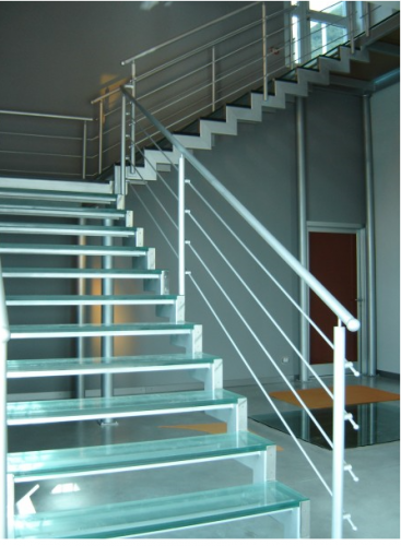 Archisio - Lavoro di Marchetti Stefano - La ditta marchetti stefano apre nelanno 2002 e da subito si conferma come un punto di riferimento per la zona di gallicano la garfagnana e la lucchesia in generaleda diversi anni anche in tutta la