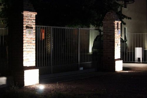 Archisio - Lavoro di Massimo Conterno Elettricista - Addetto alla realizzazione e alla posa di impianti elettrici e di apparati di distribuzione dellenergia elettrica in un sito di lavoro o pubblico ed in una abitazione civile