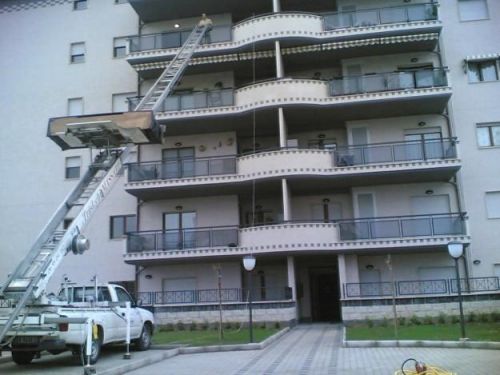 Archisio - Lavoro di Cristofani Daniele Roberto Traslochi Adr - Traslocare da roma ad un altra citta non e mai stato cosi facile scegliendo una ditta specializzata in traslochi ed imballaggi Un minor stress deriva anche dal fatto che e possibile avere