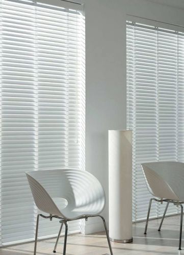 Archisio - Lavoro di Bruno Capestrani - Rivoluzionate lo stile della vostra casa con i tessuti darredamento progettati e creati dal laboratorio sartoriale bruno capestrani tende e tendaggi a laquila Fondata da bruno ed emma capestrani l