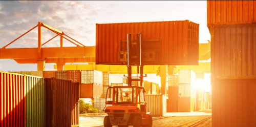 Archisio - Lavoro di Depositi Berni - Da pi di 10 anni ma con unesperienza ormai trentennale nel settore dei trasporti la depositi berni offre un servizio di stoccaggio affidabile e sicuro con tutta lattenzione ai singoli