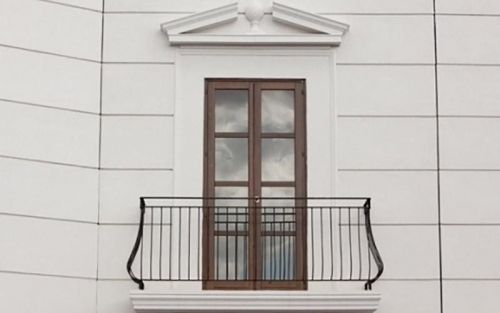 Archisio - Lavoro di Falegnameria Pitorri Fabio - Da sempre operante nella lavorazione del legno infissi in legno modafferi srl coniuga tradizione artigianale con moderni sistemi gestionali e nuove tecniche di progettazione ed esecuzione Tutto ci