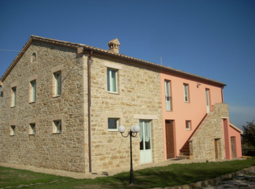 Archisio - Lavoro di Edilizia Angeloni - Edilizia angeloni srl esiste con questa denominazione dal 1983 nasce in realt agli inizi del secolo scorso per liniziativa del nonno degli attuali soci che trasforma la propria professionalit