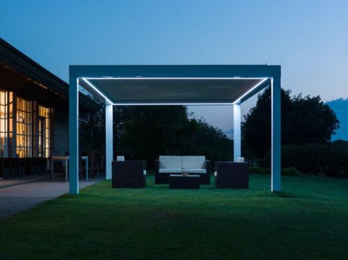 Archisio - Lavoro di Falletta Tendaggi - Falletta tendaggi unazienda specializzata in produzione vendita e installazione di tende da sole tecniche e darredamento per interni ed esterni a caltanissettaI nostri tendaggi sono realiz