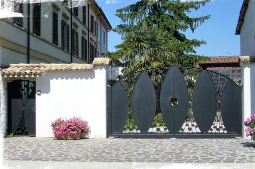 Archisio - Lavoro di Fabbro Meccanica - Restauro e trattamenti di ripristinoNastri trasportatori tramogge e manutenzioni