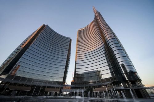 Archisio - Lavoro di Colombo Costruzioni - Lo straordinario patrimonio di esperienza accumulato a partire dal 1905 rappresenta la solida base di unazienda attenta a salvaguardare importanti valori di riferimento e tradizioni familiariI