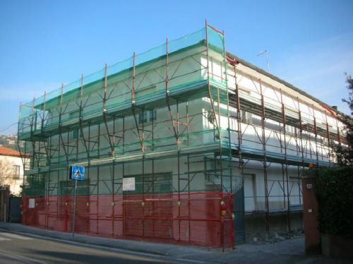 Archisio - Lavoro di Cuturi Edilizia - Limpresa edile cuturi edilizia ristruttura abitazioni ed esegue nuove costruzioni nei territori di massa forte dei marmi viareggio carrara e la spezia Prima di eseguire la ristrutturazione di un