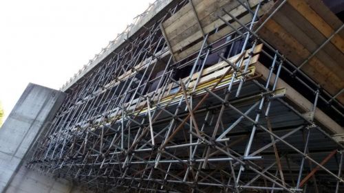 Archisio - Lavoro di Abouel Ponteggi Di Abouel Azm - Lazienda abouel ponteggi di abouel azm magdy propone ai suoi clienti un servizio completo di progettazione allestimento noleggio e smontaggio di ponteggi di ogni forma e dimensione anche in cantie