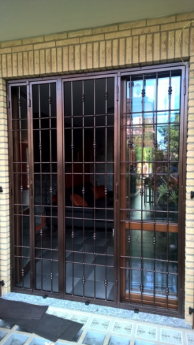 Archisio - Lavoro di El Fere srl - El fere propone una vasta gamma di articoli in ferro ed acciaio inox di ogni genereIl nome garanzia di un lavoro antico ed artigianale dove simone con unesperienza tramandata da generazi