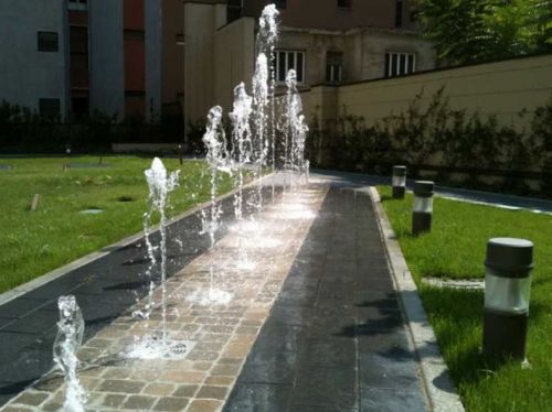 Archisio - Lavoro di Fontane Rapisarda - Rapisarda fontane il punto di riferimento a varese per tutto ci che riguarda la progettazione linstallazione e la manutenzione di fontane artistiche anche luminose La competenza acquisita n