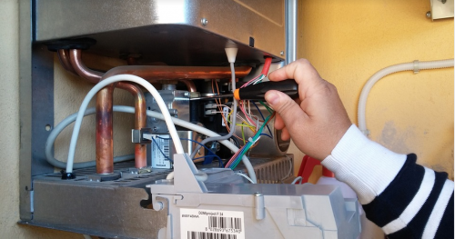 Archisio - Lavoro di Ditta Corbelli - Questa impresa si occupa di riparazione e manutenzione istallazione di impianti con pannelli solariSostituzione di caldaie a gas e scaldabagni e altro ancora