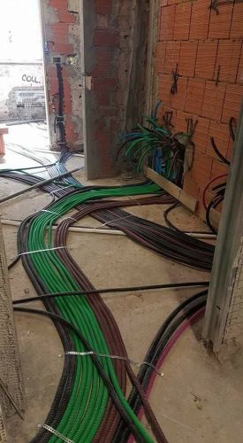 Archisio - Lavoro di Serravalle Impianti - Desidero richiamare la vostra attenzione sui servizi che siamo in grado di offrirviIn particolare ci occupiamo di installazione di impianti seguendo un iter molto professionale e accurato maturato