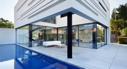 Archisio - Showroom di Stupino Porte Di Stupino Maurizio - La stupino porte si occupa di vendita e installazione di serramenti porte interne porte blindate e portoni per garage In questi numerosi anni di attivit ed esperienza la stupino porte ha selezio