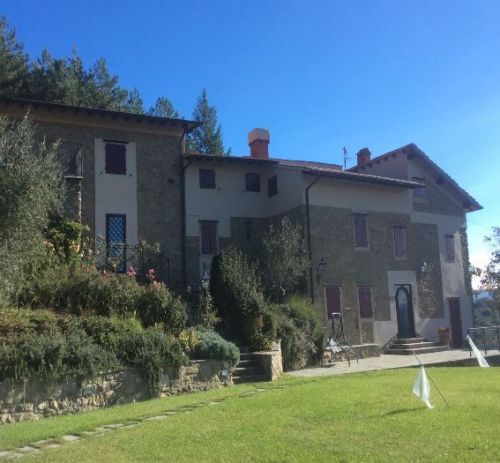 Archisio - Lavoro di Sc Edilizia - Professionalit qualit innovazione e rispetto per lambienteSc Bioedilizia di luigi colasurdo si trova a dicomano in provincia di firenzeNata nel 1999 si inizialmente specializzata