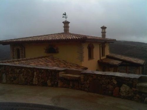 Archisio - Lavoro di Sarda Came - Sarda came una ditta di orroli in provincia di cagliari che opera dal 2002 nel settore della carpenteria metallica Lazienda specializzata nella fornitura e montaggio di grondaie a partire da